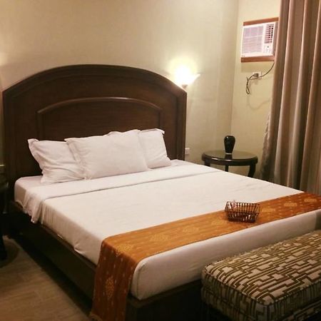 The Windy Ridge Hotel Tagaytay City Екстериор снимка